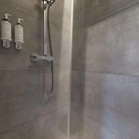 アパートホテル La Jonquette 4*