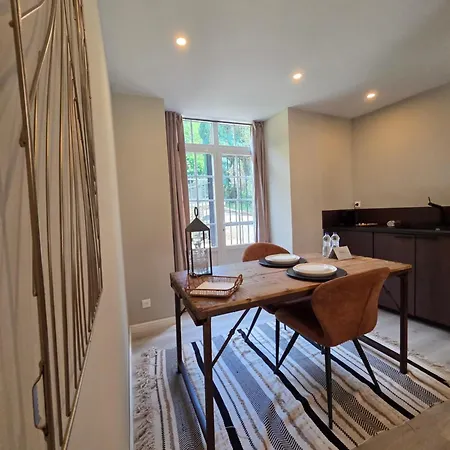 La Jonquette アパートホテル